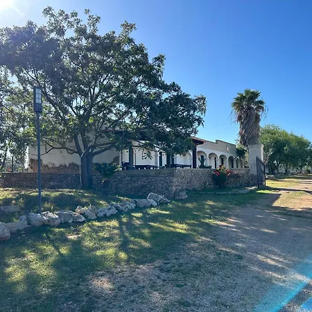 La Lucia Farm stay