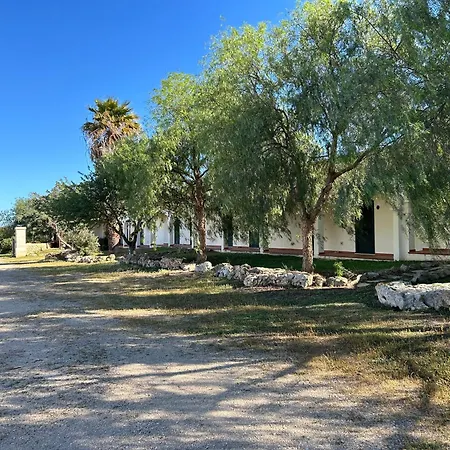 La Lucia Farm stay