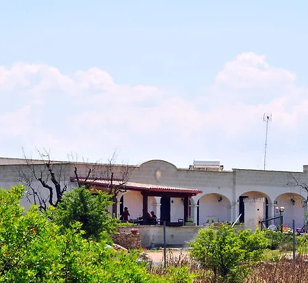 Farm stay La Lucia Sant Isidoro (Apulia)
